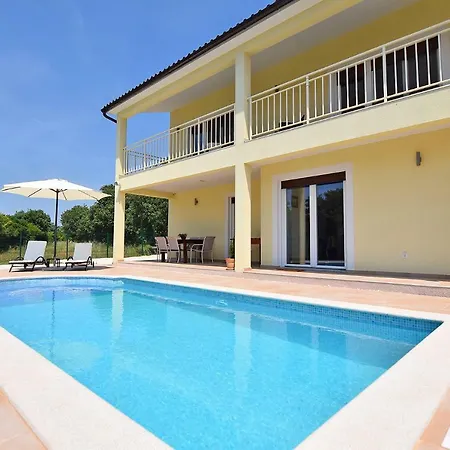 Villa Holiday House Maya With Bbq Pula